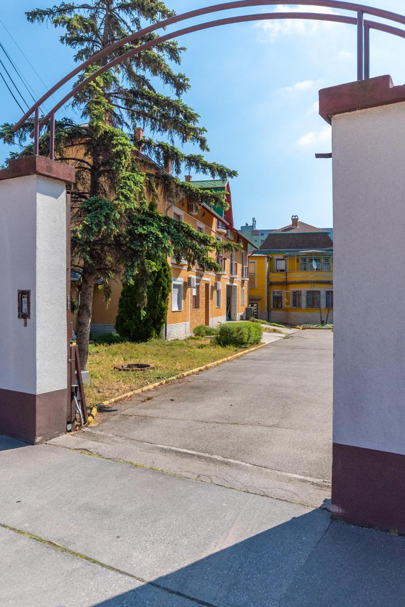 R Apartments Budapest Budapeste Exterior foto
